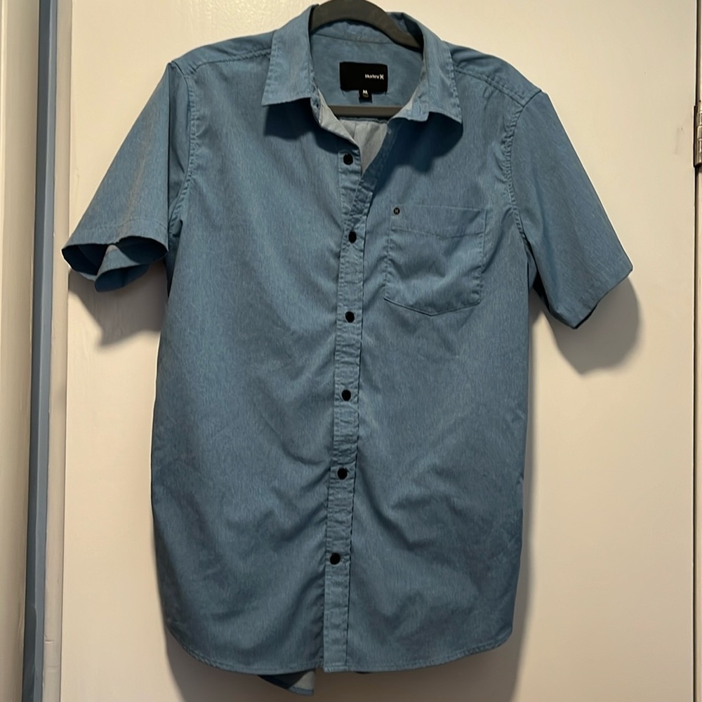 Hurley Nike Dri-Fit button down short sleeve